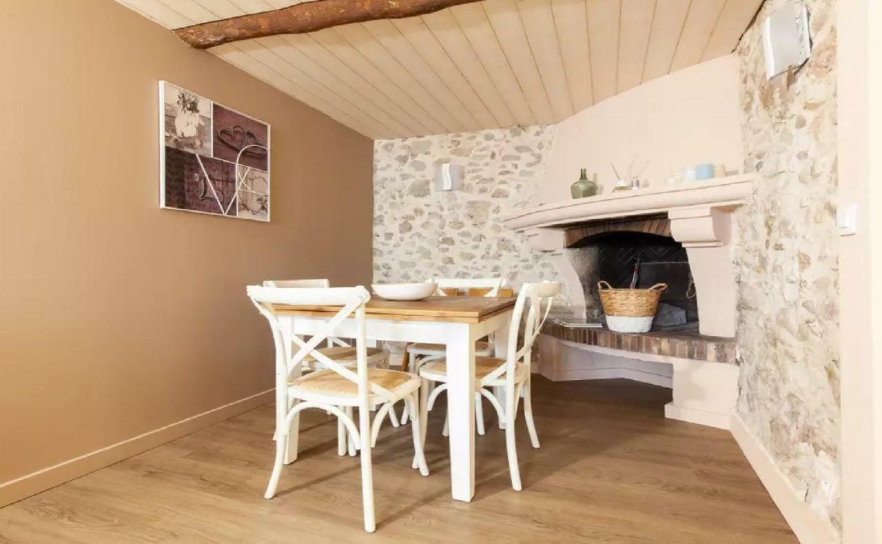 2 Bedrooms 2 Bathrooms Apartment In Old Антиб Екстериор снимка
