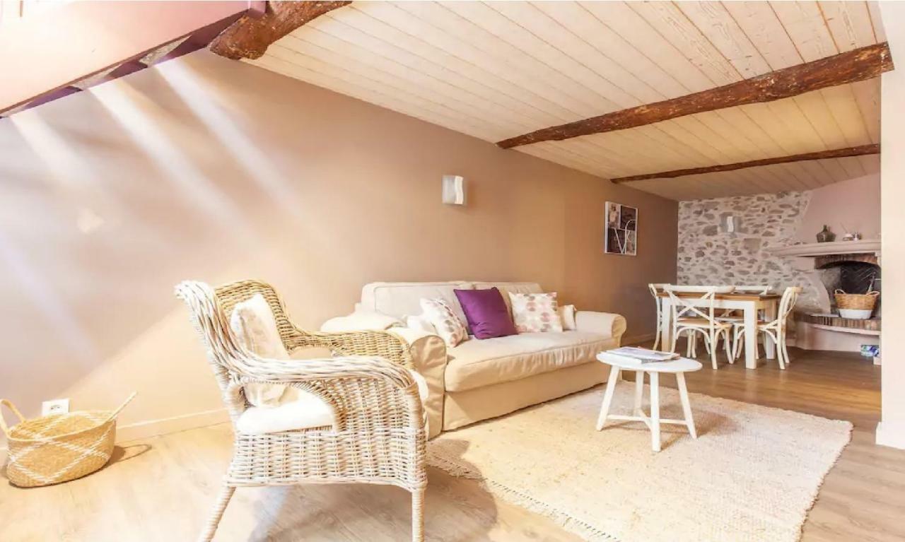 2 Bedrooms 2 Bathrooms Apartment In Old Антиб Екстериор снимка